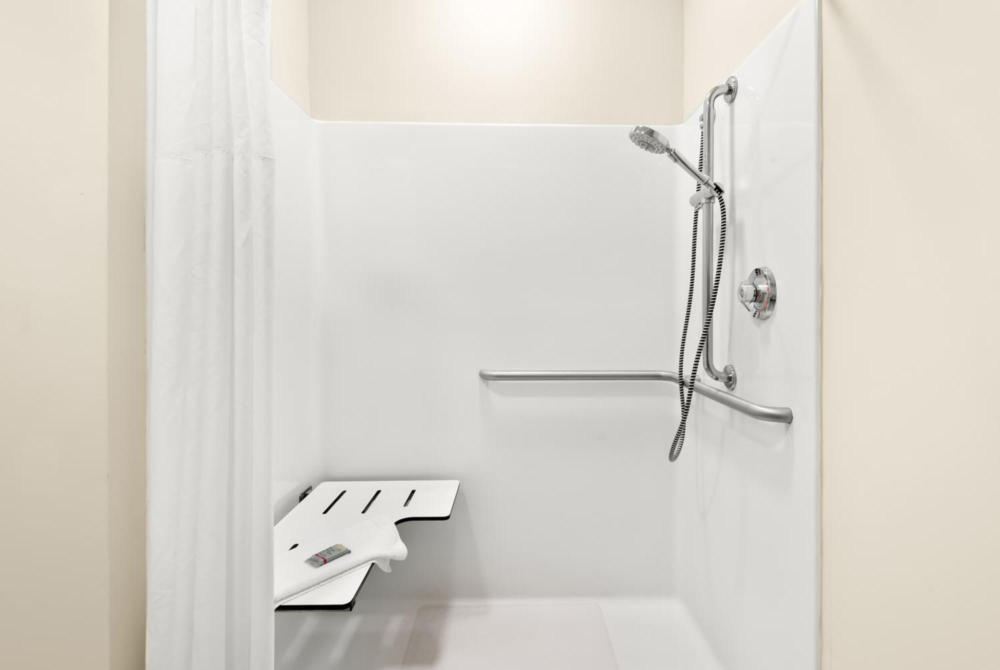 Best Western Palmyra Inn & Suites מראה חיצוני תמונה